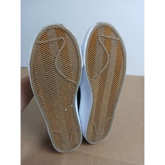 USED Nike 'unisex 77 Blazer Mid GS - White, Black, Total Orange 7Y - Picture 5 of 6